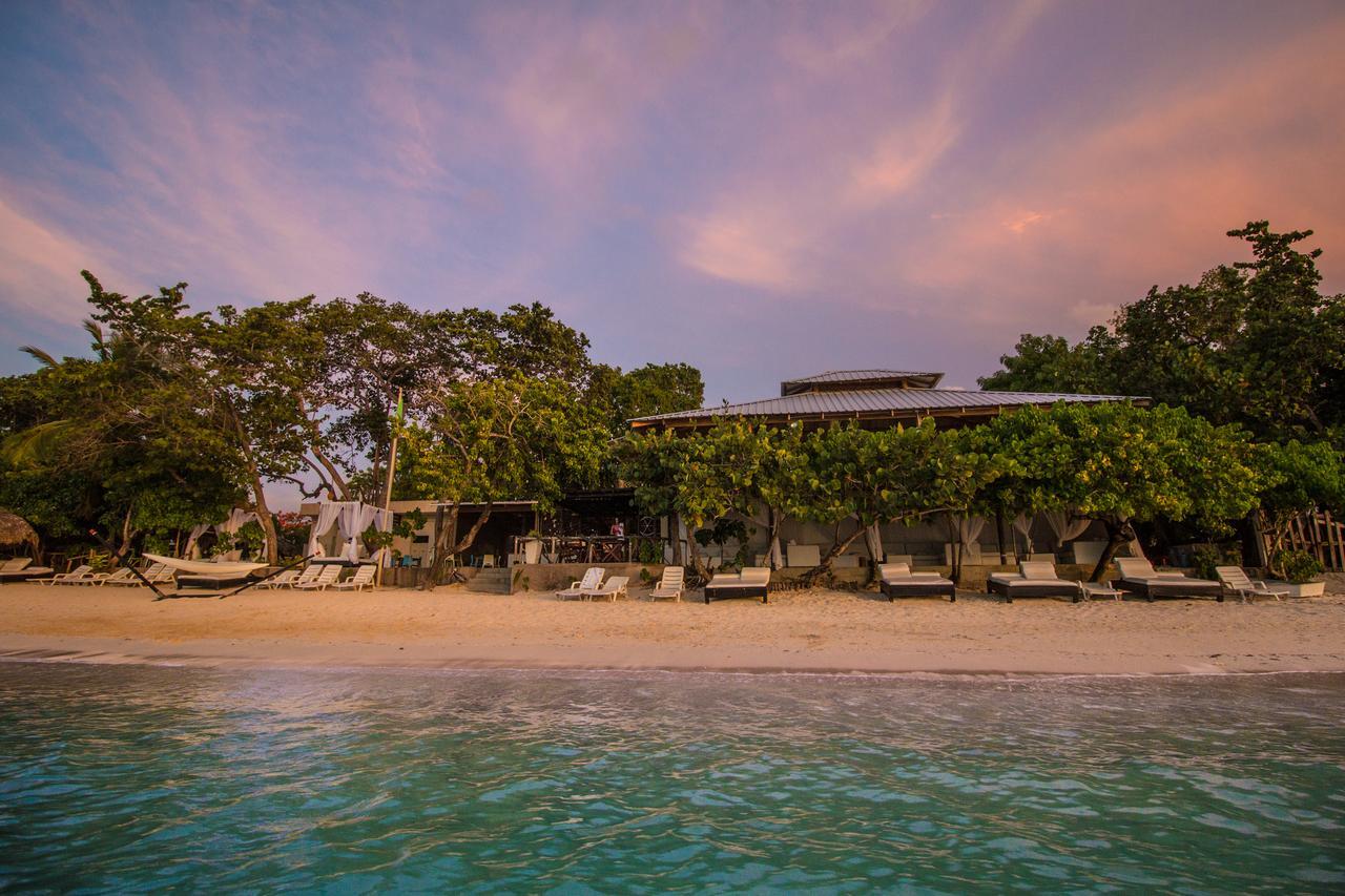 Paradise Island Beach Resort ปุนตารูเซีย ภายนอก รูปภาพ